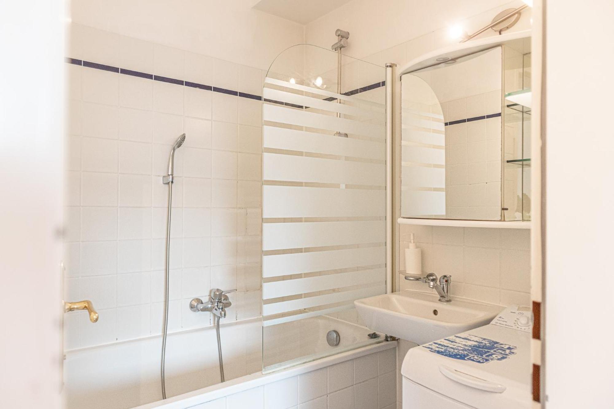 Apartment Comfy 2br Apt, Near Bahnhof Rennweg & Belvedere *